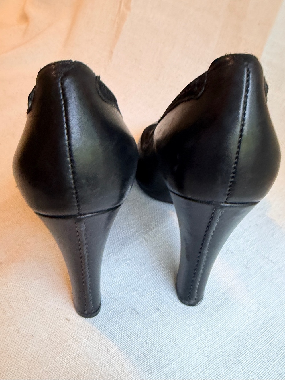 Cole Haan Vintage Black Leather Mary Jane Pumps Heels Size 9B Brazil - Picture 5 of 9